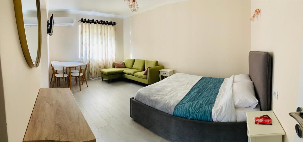 N&N Apartment Përmet Buitenkant foto